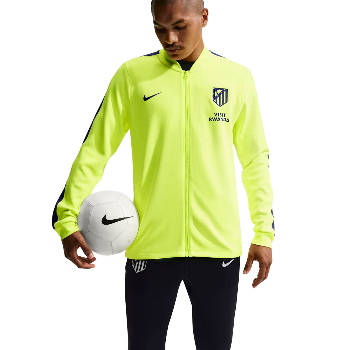 Ch&aacute;ndal entrenamiento Nike 26/27 image number null